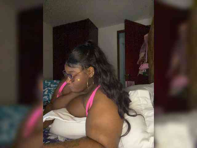 Chantellexoti webcam
