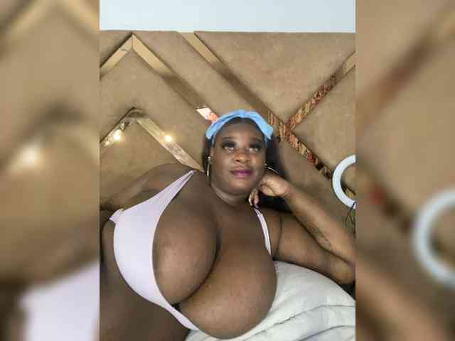 Chantellexoti webcam