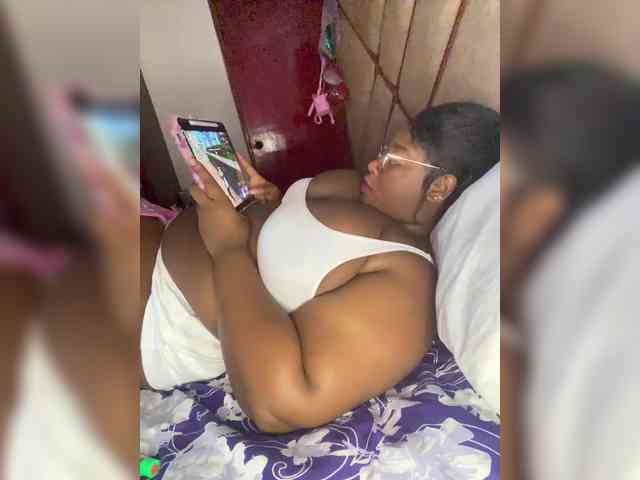 Chantellexoti webcam