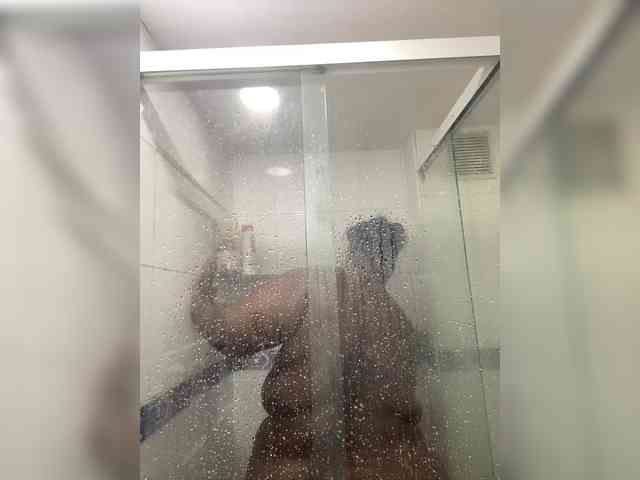 Chantellexoti webcam