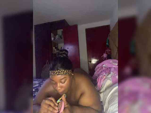 Chantellexoti webcam