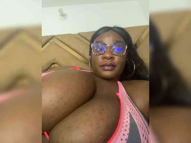 Chantellexoti webcam