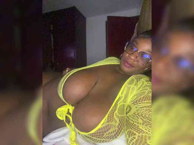 Chantellexoti webcam