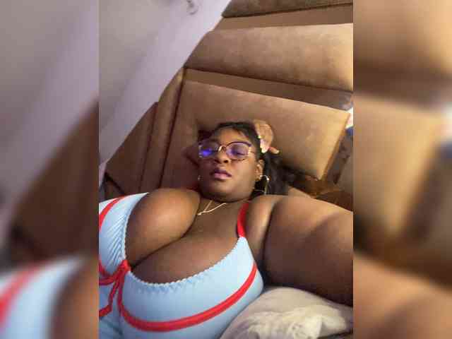 Chantellexoti webcam