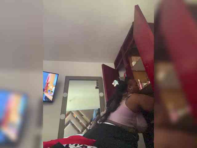 Chantellexoti webcam