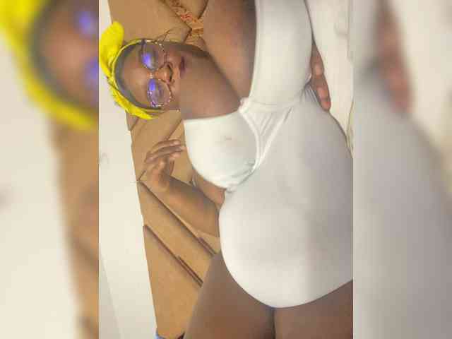 Chantellexoti webcam