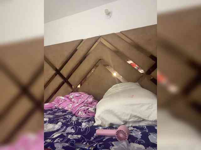 Chantellexoti webcam