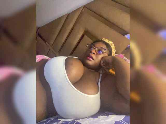 Chantellexoti webcam