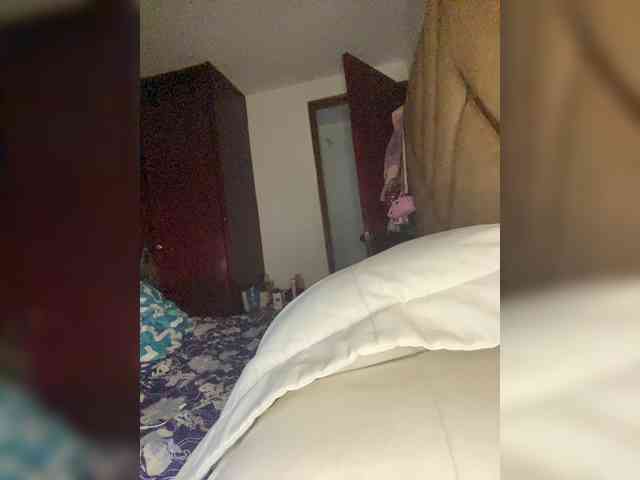 Chantellexoti webcam
