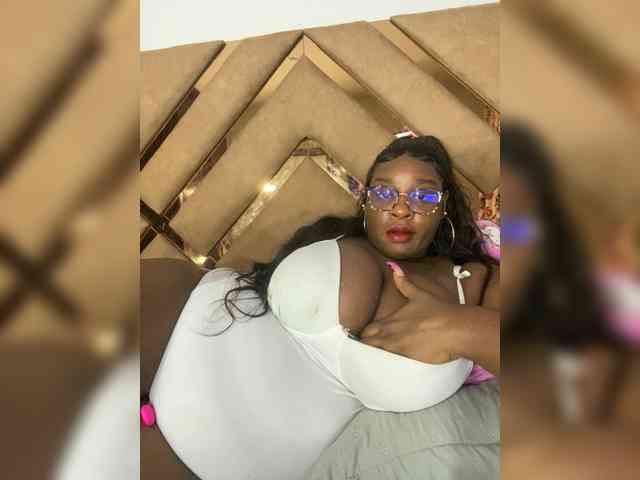 Chantellexoti webcam
