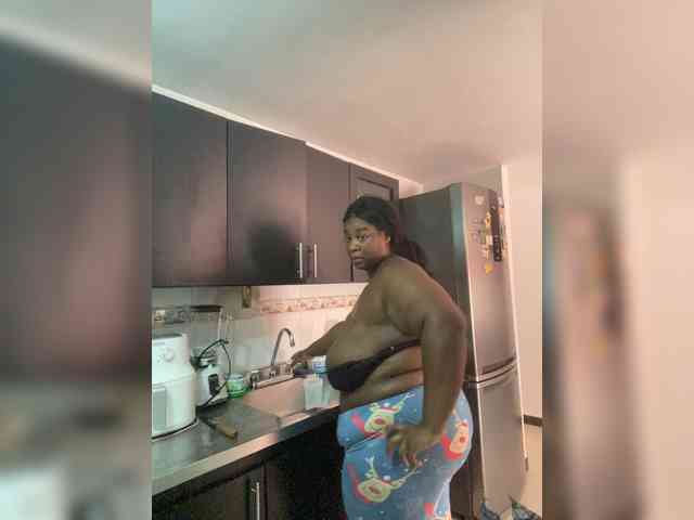 Chantellexoti webcam