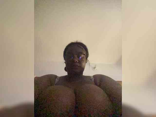 Chantellexoti webcam