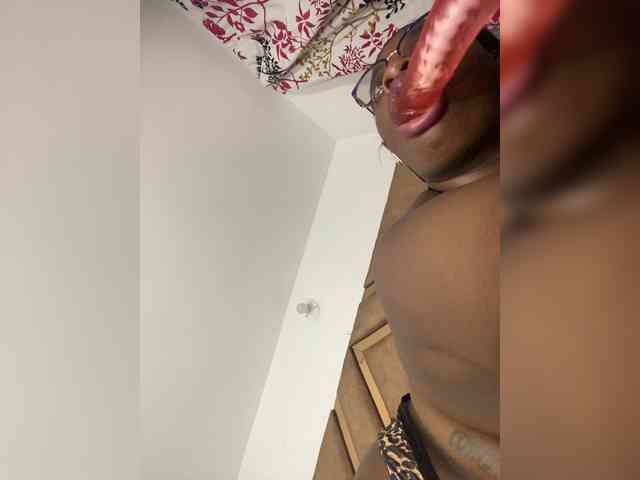 Chantellexoti webcam