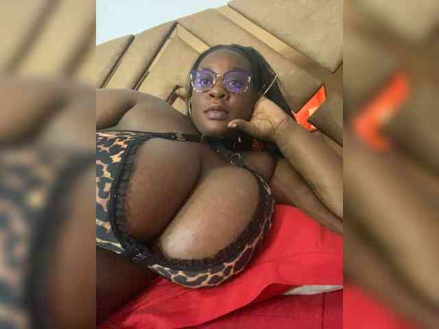 Chantellexoti webcam