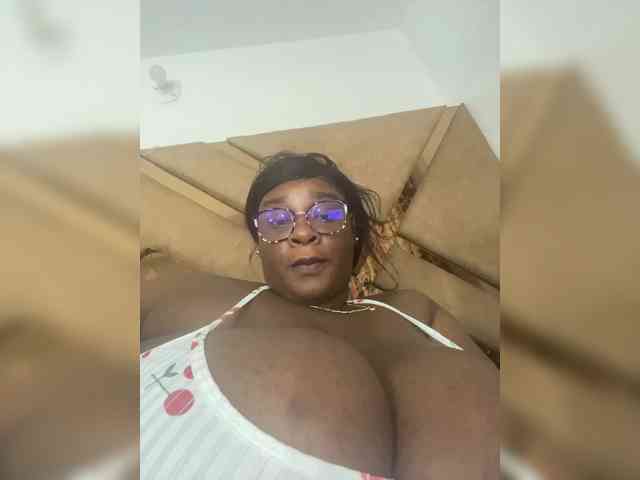 Chantellexoti webcam