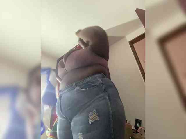 Chantellexoti webcam