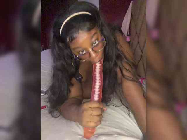 Chantellexoti webcam