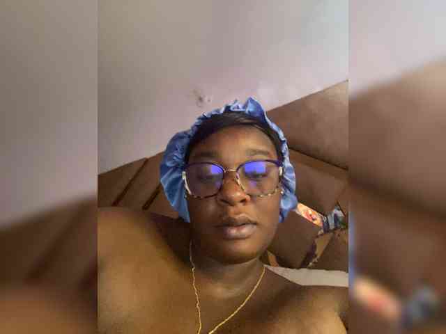Chantellexoti webcam