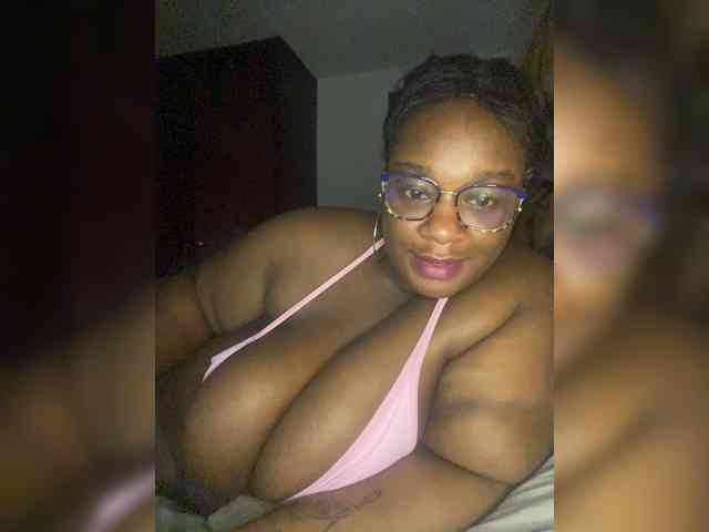 Chantellexoti webcam