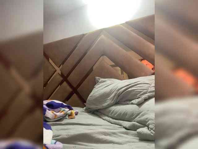 Chantellexoti webcam