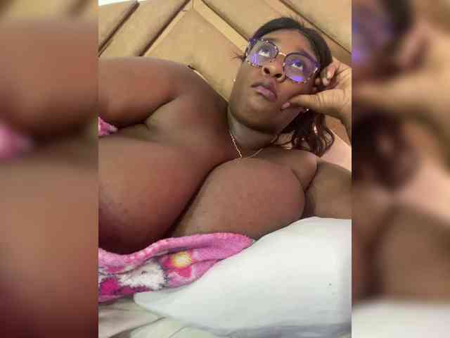 Chantellexoti webcam
