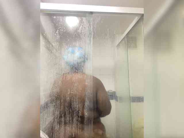 Chantellexoti webcam