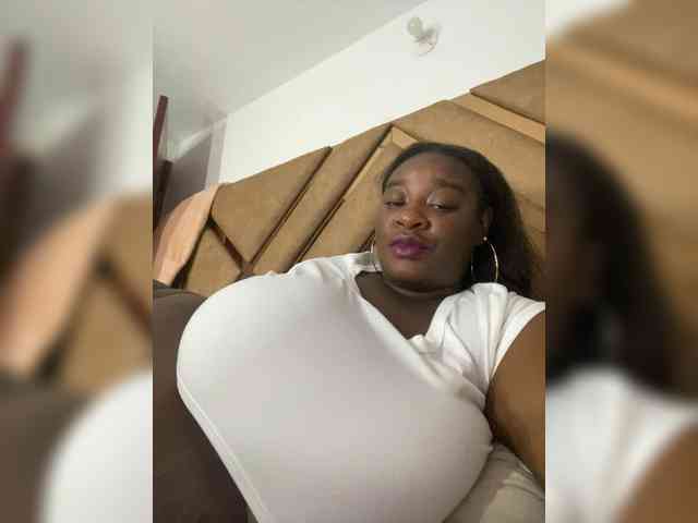 Chantellexoti webcam