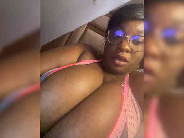 Chantellexoti webcam