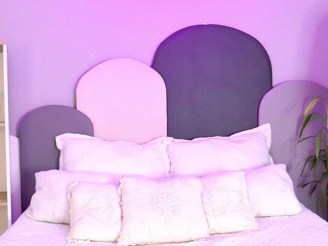 SophieGomez2 — live female cam