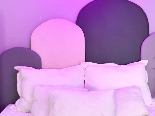 SophieGomez2 live cam on BongaCams