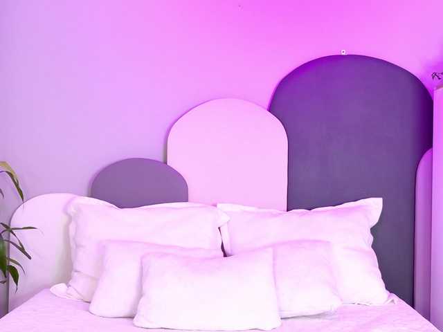 SophieGomez2 live cam on BongaCams