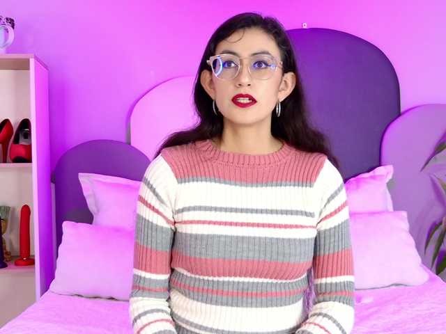 SophieGomez2 live cam on BongaCams