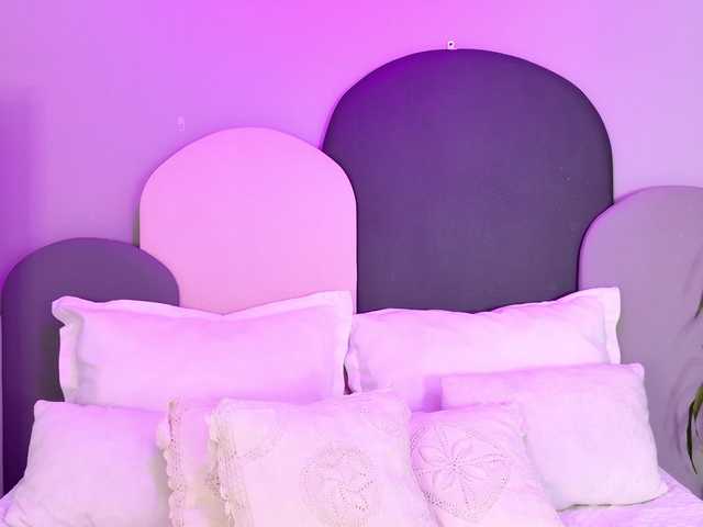 SophieGomez2 live cam on BongaCams