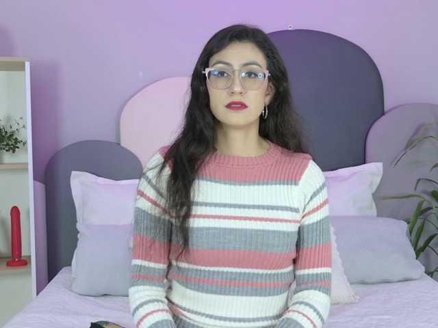 SophieGomez2 live cam on BongaCams