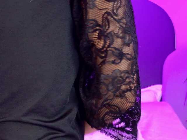 SophieGomez2's BongaCams show and profile