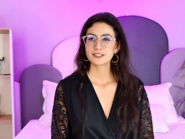 SophieGomez2 live cam on BongaCams