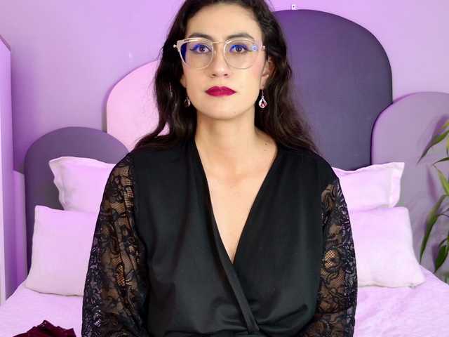 SophieGomez2 live cam on BongaCams