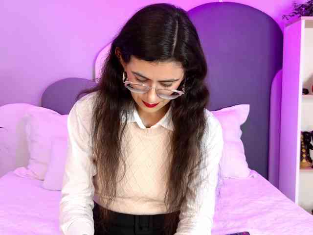 SophieGomez2 webcam