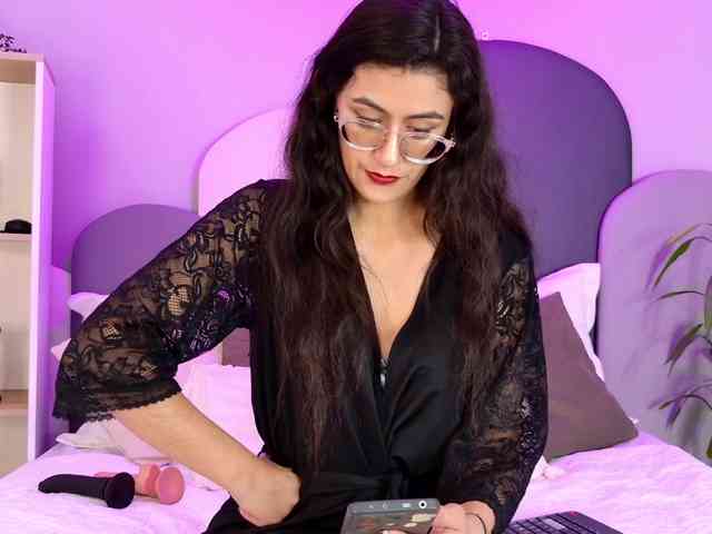 SophieGomez2 webcam