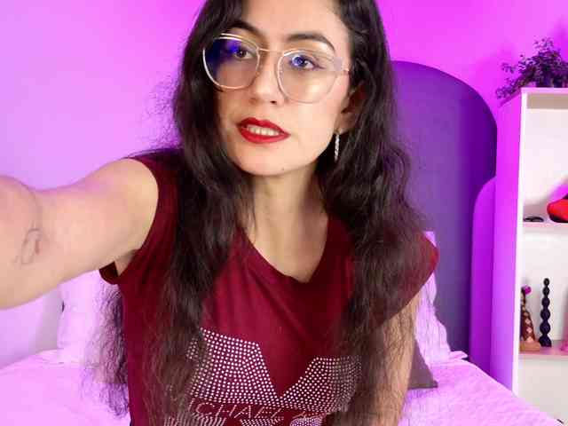 SophieGomez2 webcam