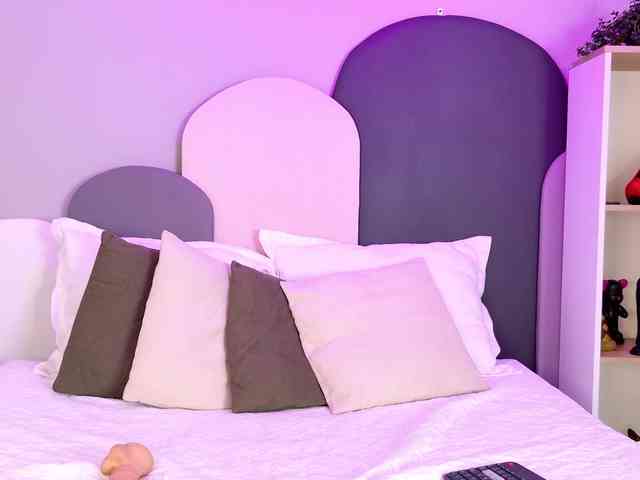 SophieGomez2 webcam