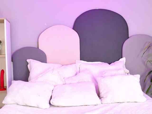 SophieGomez2 webcam