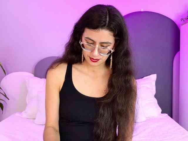 SophieGomez2 webcam