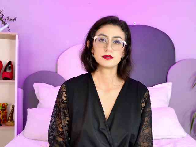SophieGomez2 webcam