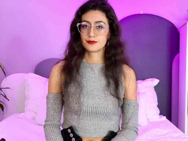 SophieGomez2 webcam