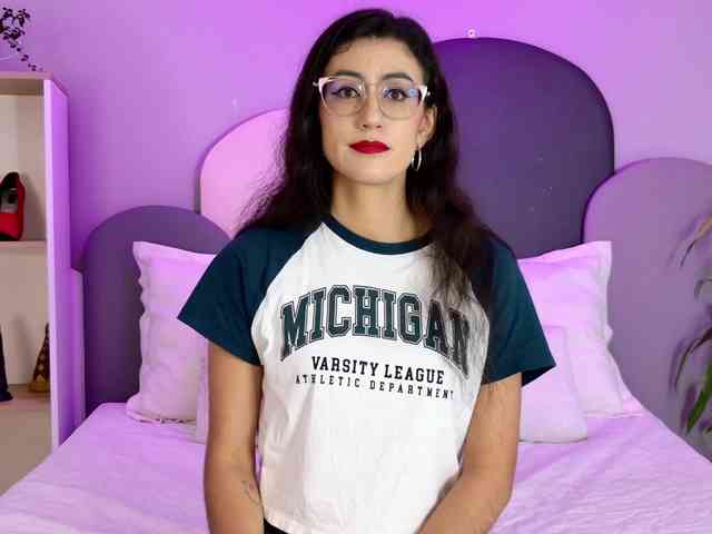 SophieGomez2 webcam