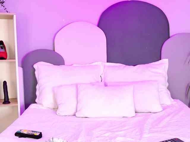 SophieGomez2 webcam