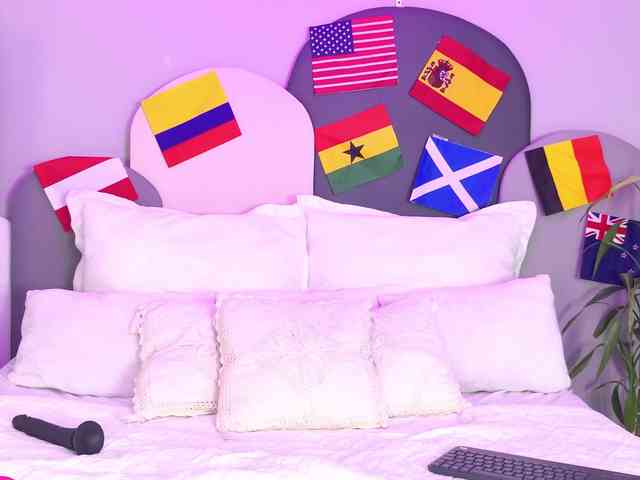 SophieGomez2 webcam
