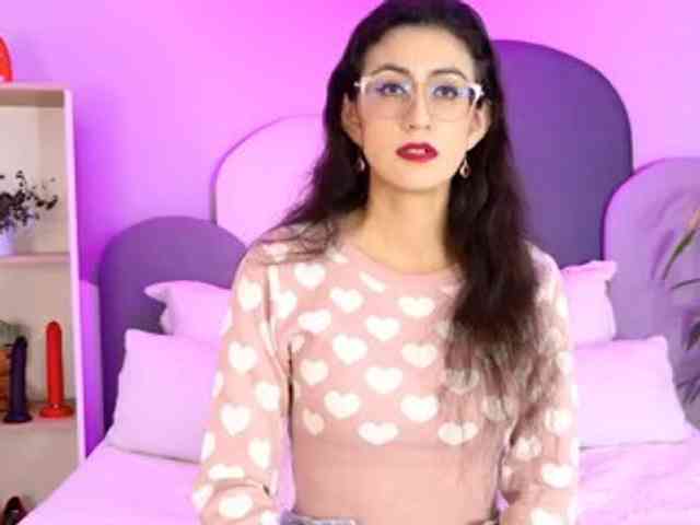 SophieGomez2 webcam