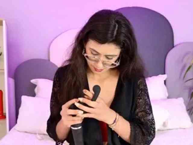SophieGomez2 webcam